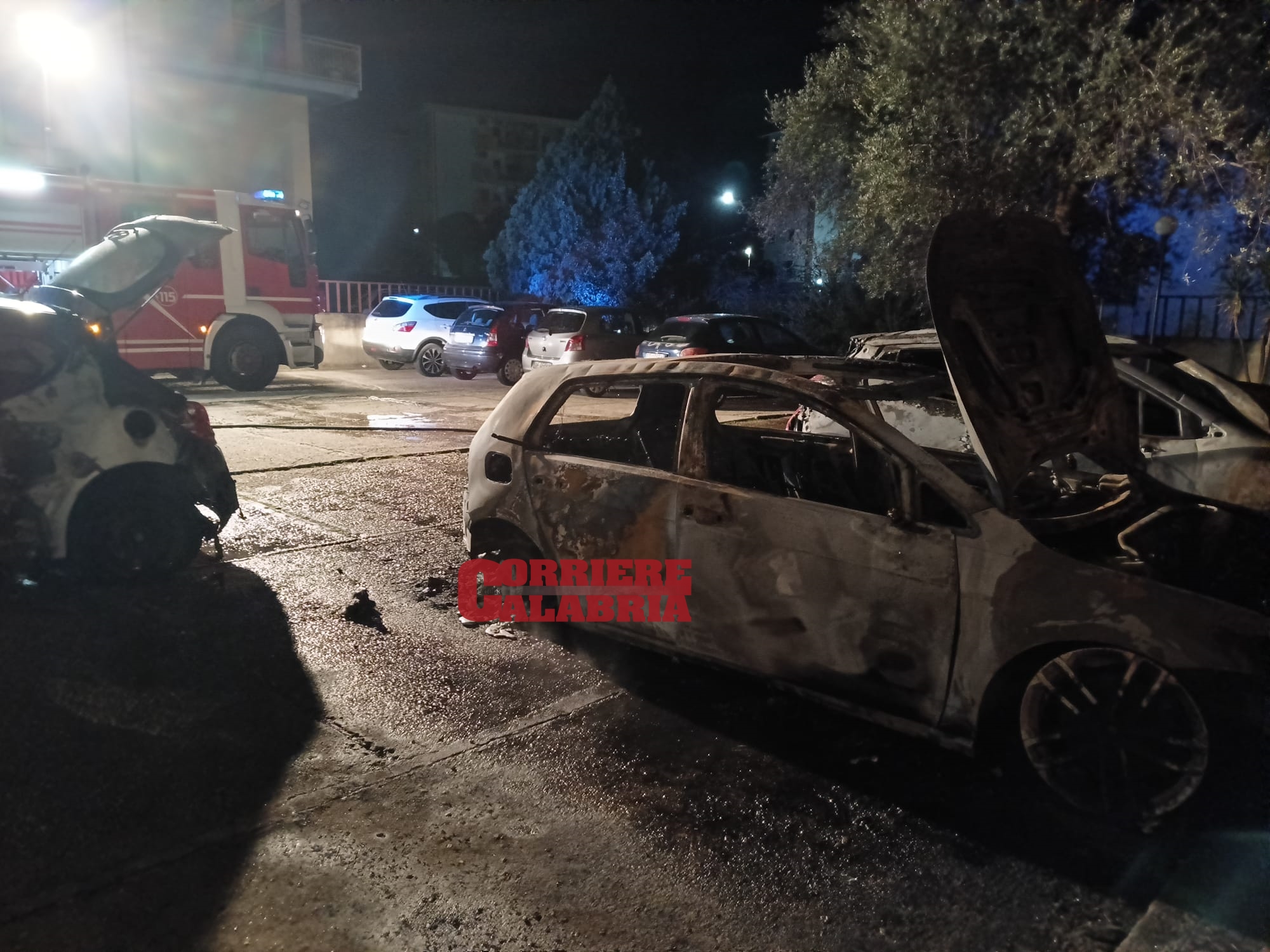 Corigliano Rossano Tre Auto A Fuoco Nella Notte