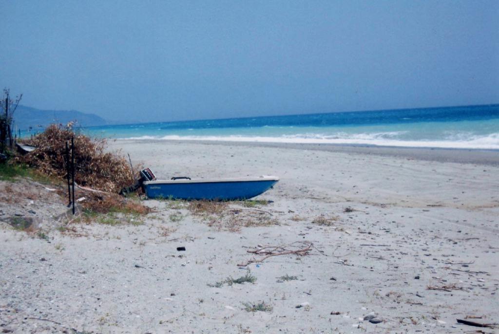 Coste E Cemento Lultima Spiaggia Della Calabria Corriere