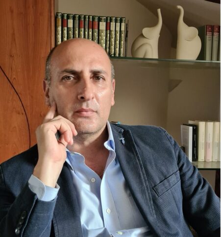 Vincenzo Fortunato, professore associato di Sociologia dei processi economici e del lavoro all’Unical