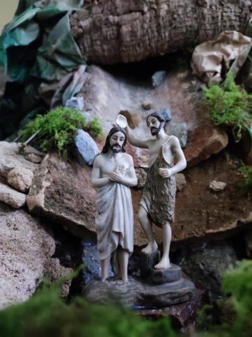 Cremella: allestito in Chiesa un Presepe Pasquale - FOTO - Prima Merate