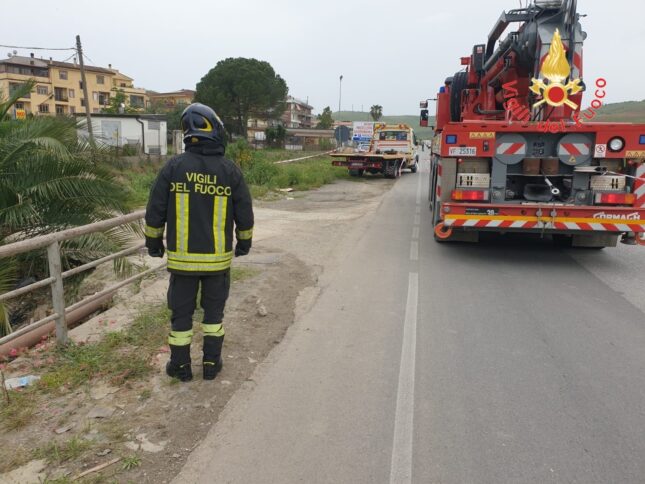 Tragico incidente sulla statale 106 a Crotone: due morti e due feriti