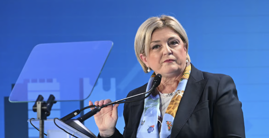 ministra calderone