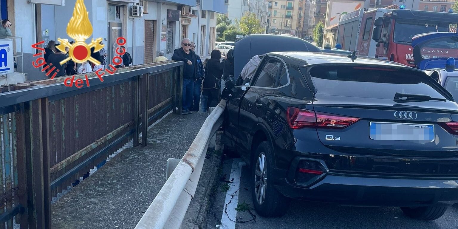 Incidente Stradale Nel Quartiere Lido Di Catanzaro, Ferita Una Ragazza