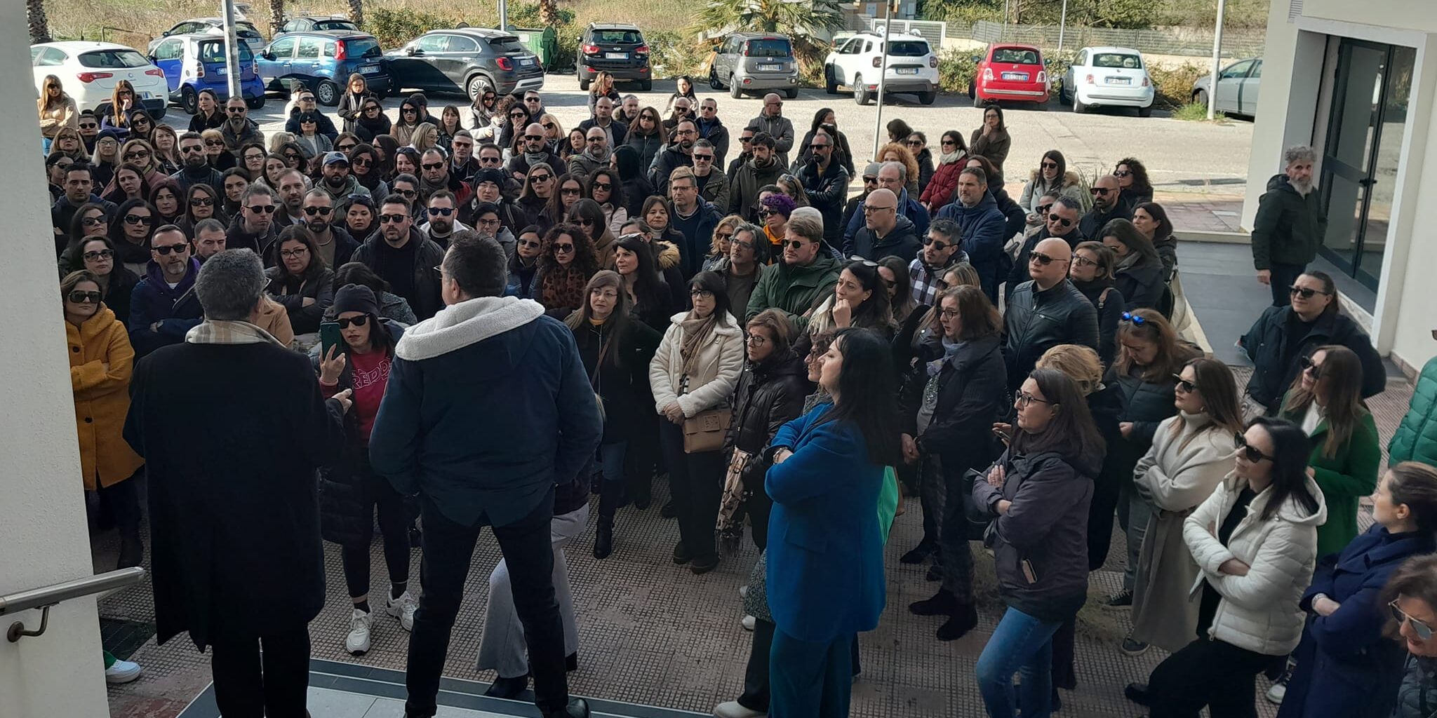 Abramo Custome Care, domani protesta dei lavoratori · Cosenza Channel